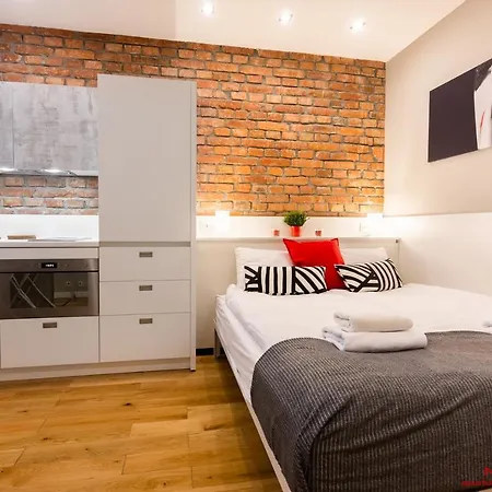 Old Town Topolowa 48 *