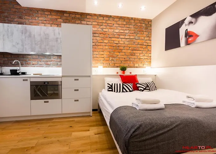 Old Town Topolowa 48 *